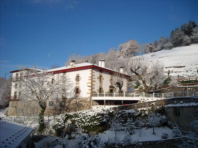 Hotel Goiko-Benta Ostatua Oñate Exteriér fotografie